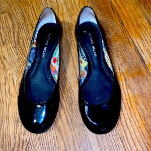 Antonio Melani Black flat patented leather size 8M
